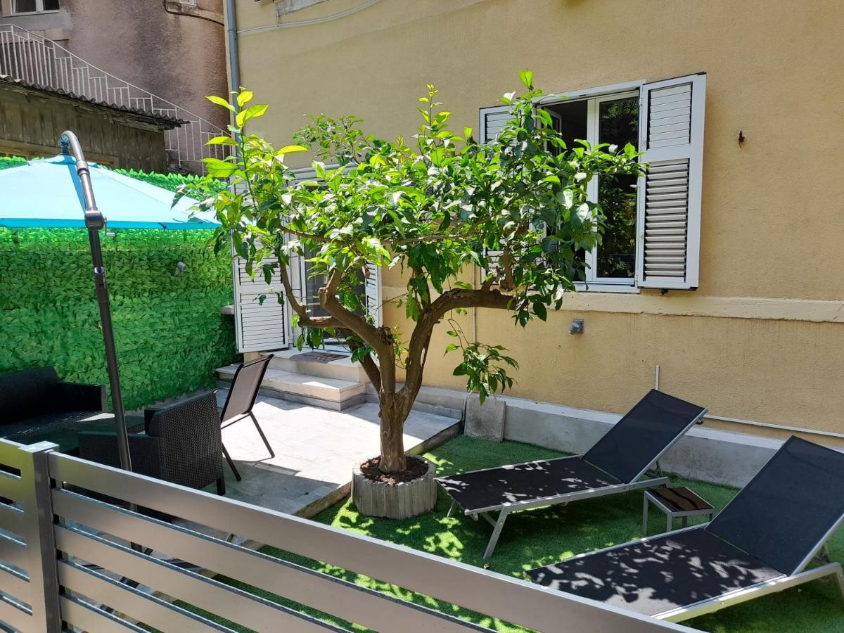Blue Harmony Apartment สปลิท ภายนอก รูปภาพ